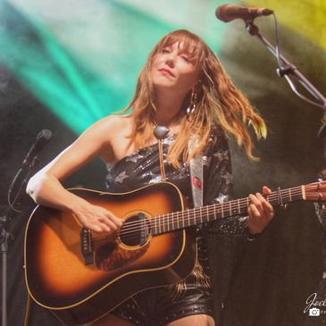 Molly Tuttle  
12/3/2023
Orange Blossom Revue
Lake Whales, Florida