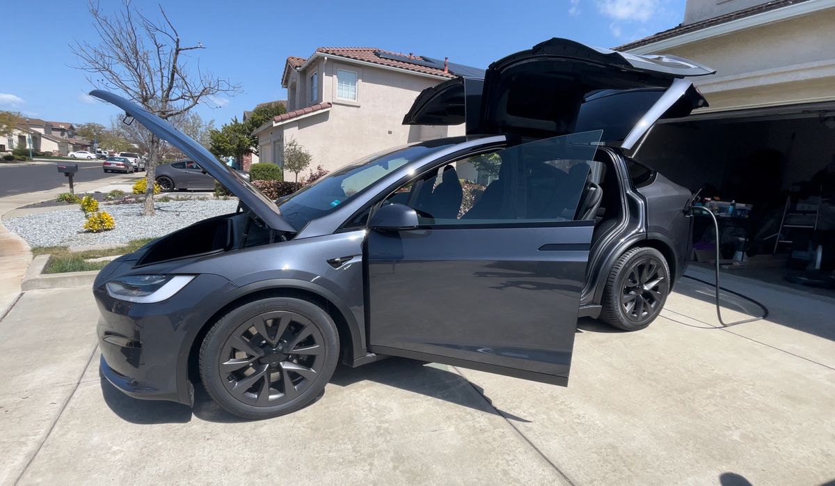 Model X Powered Frunk 450