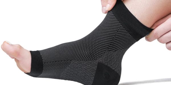aZengear Ankle Support and Plantar Fasciitis Socks