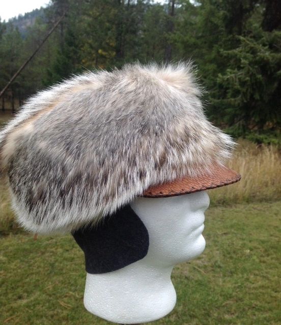 FREE TRAPPER style BADGER FUR HAT