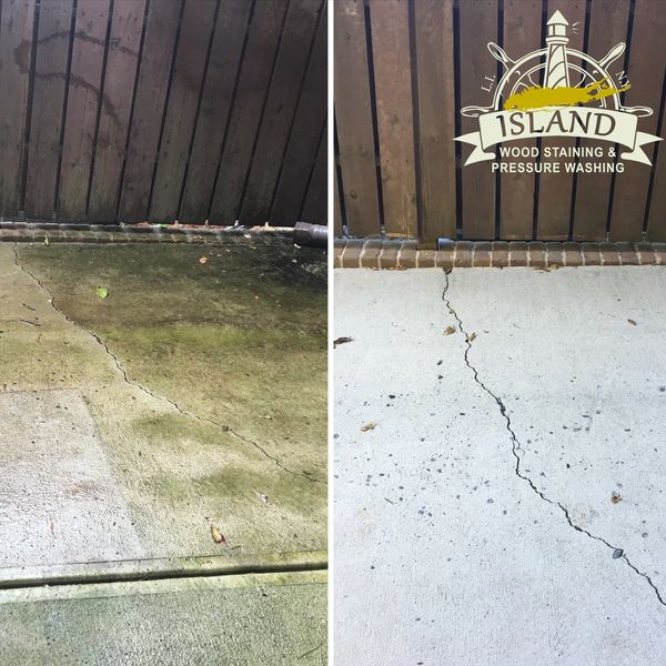 Concrete pressure washing. 