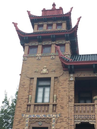 Looking up from the street, buliding in Chinatown in Chicago.