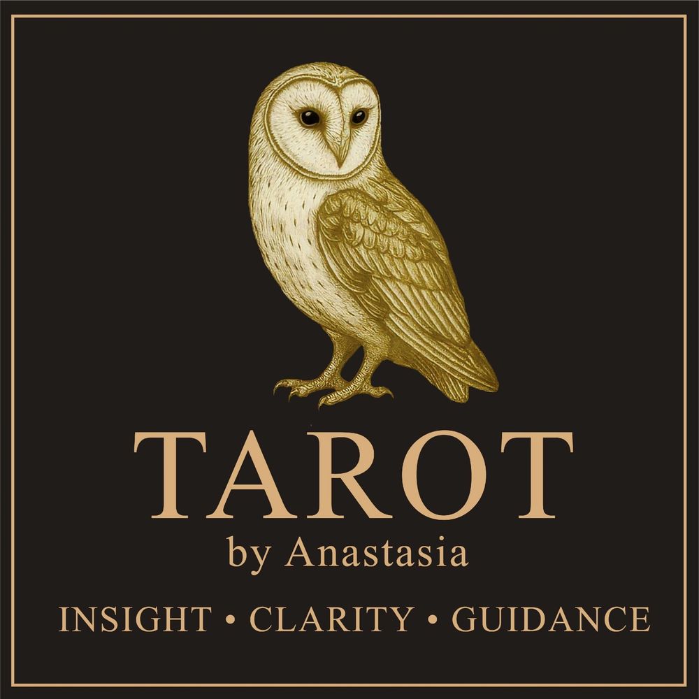 Elegant tarot logo featuring a golden owl and mystical themes.