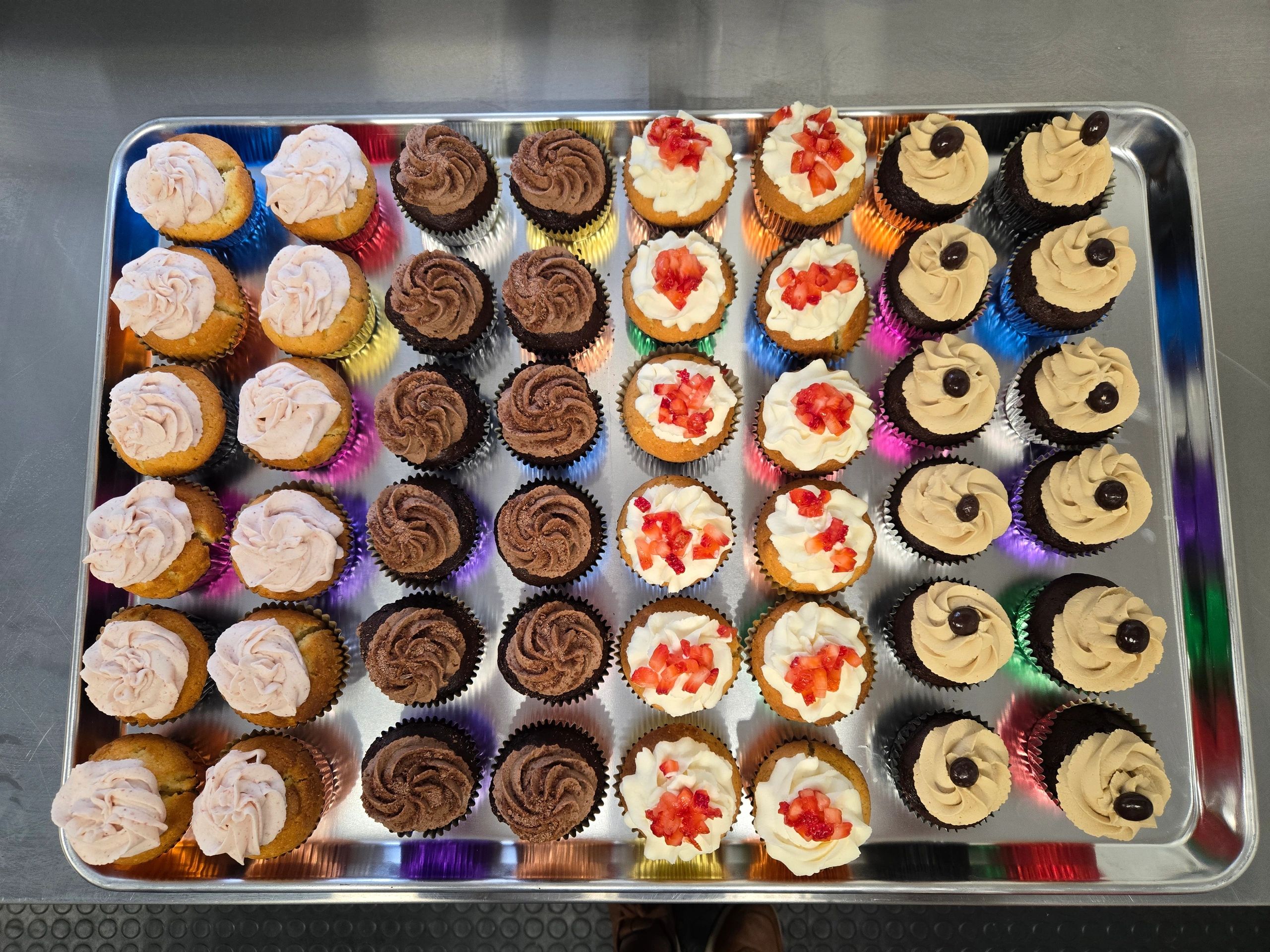 Tr3s Leches Cupcakes cover