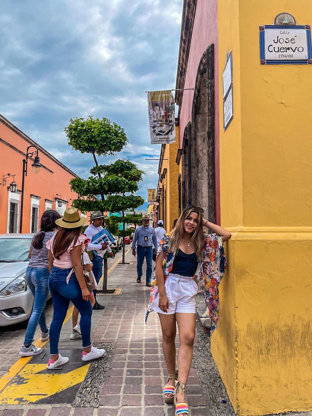 Visita la Calle Jose Cuervo