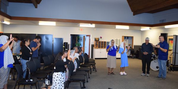 Oración por la Iglesia Cristiana Gracia Inmerecida en Yuba City