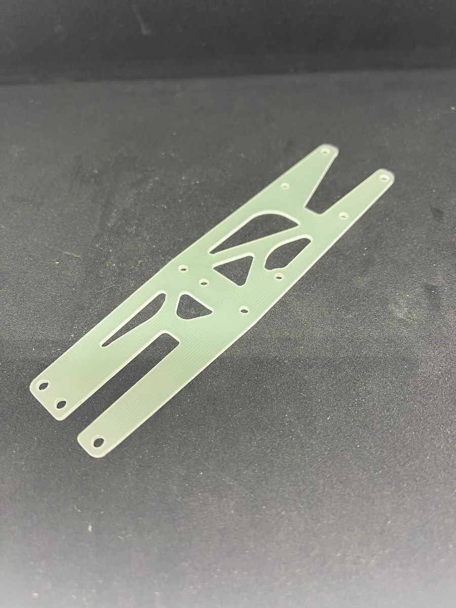 はやぴー HPI 6045 Lazer ZX-R upper chassis plate