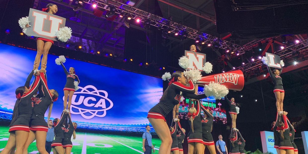 Cheerleading UNLV CHEER