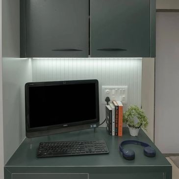 High-quality PVC Destop tebal in wood and white color, durable, stylish, 