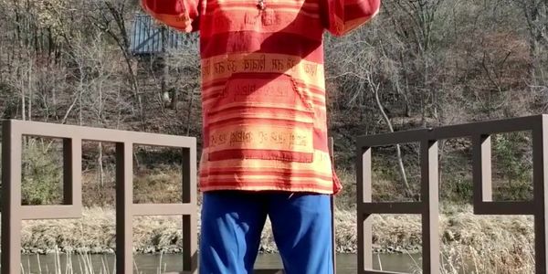 Fernando Echeveste Qigong practice. The Qigong-Shibashi course is available at Udemy.com