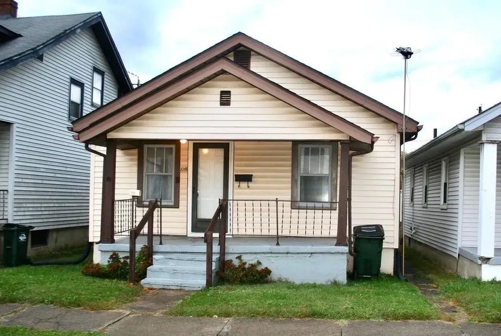 1048 Ross Ave Pic