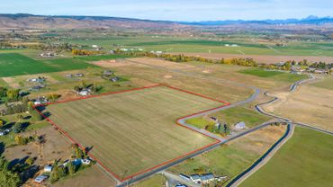 Large parcel for sale near Manastash Ridge in Ellensburg, Washington