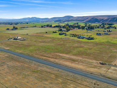 Aerial view of property for sale in Ellensburg, Washington