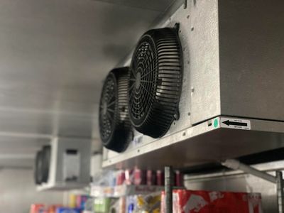 Walk in cooler