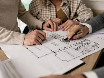 Photo by Alena Darmel