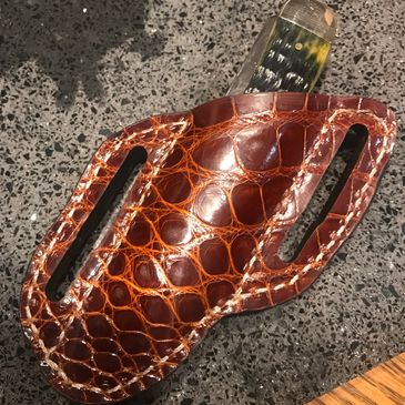 Pancake style knife sheath 