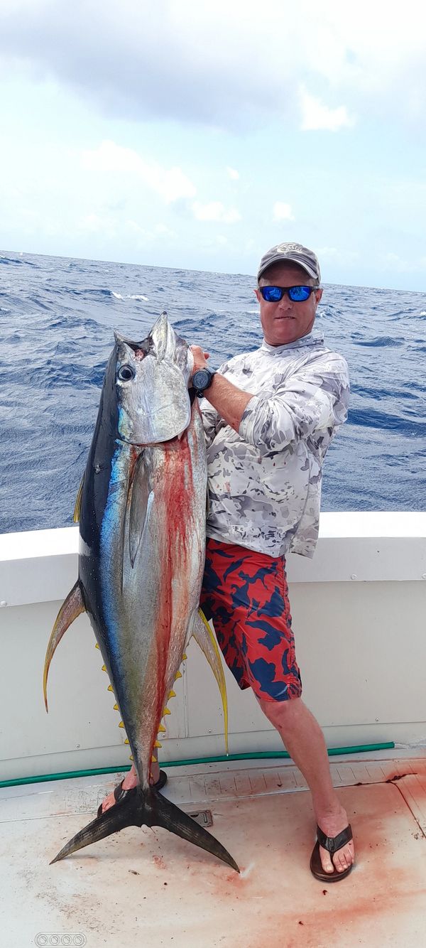 Bonaire yellowfin tuna fishing charter