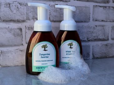 Foaming hand soaps with bubbles