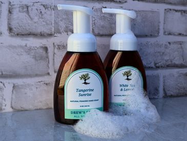 Foaming hand soaps with bubbles