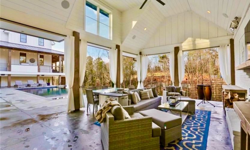 - kitchen
- Living room
- Bedroom
- Bathroom
- Outdoor