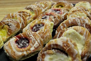 Assorted Buns ~ Lemon, Raspberry, or Cheese