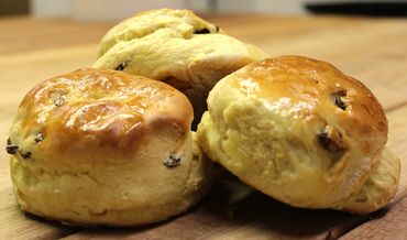 Tea Biscuits with Raisins