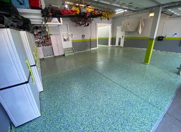 Custom Color Garage Flake Floor