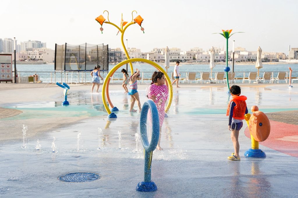 water play, play features, waterpark, splash park, splash pads 