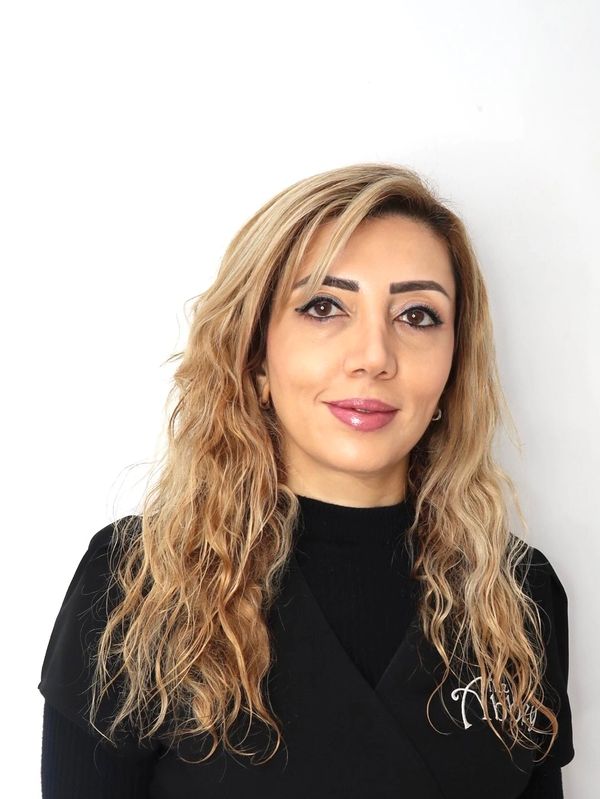 A professional beauty therapist based in Nottingham