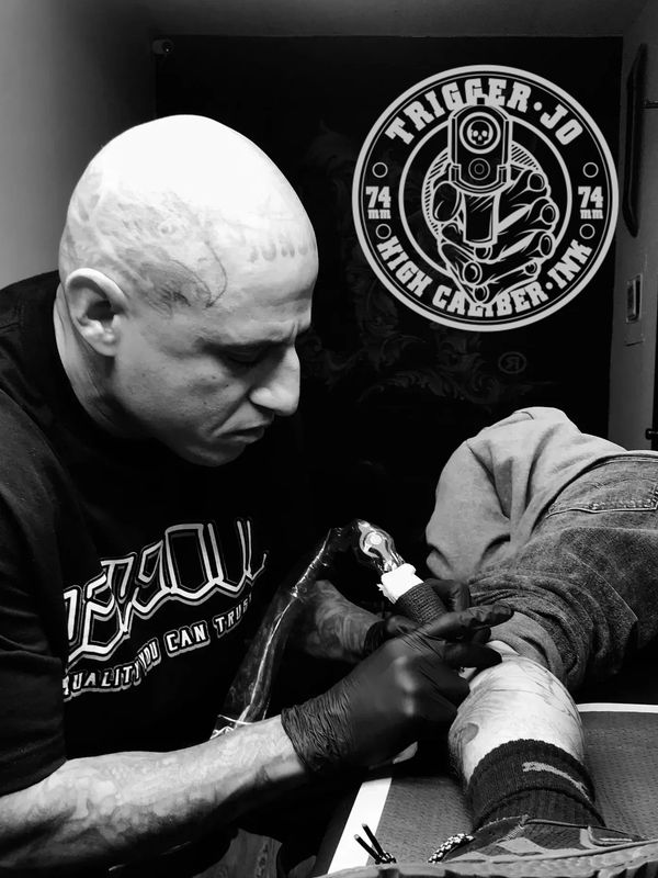 Trigger Jo Tinta Soul Tattoo Artist 