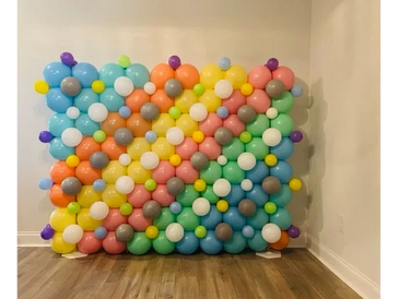 Patterned balloon wall 6X8 feet