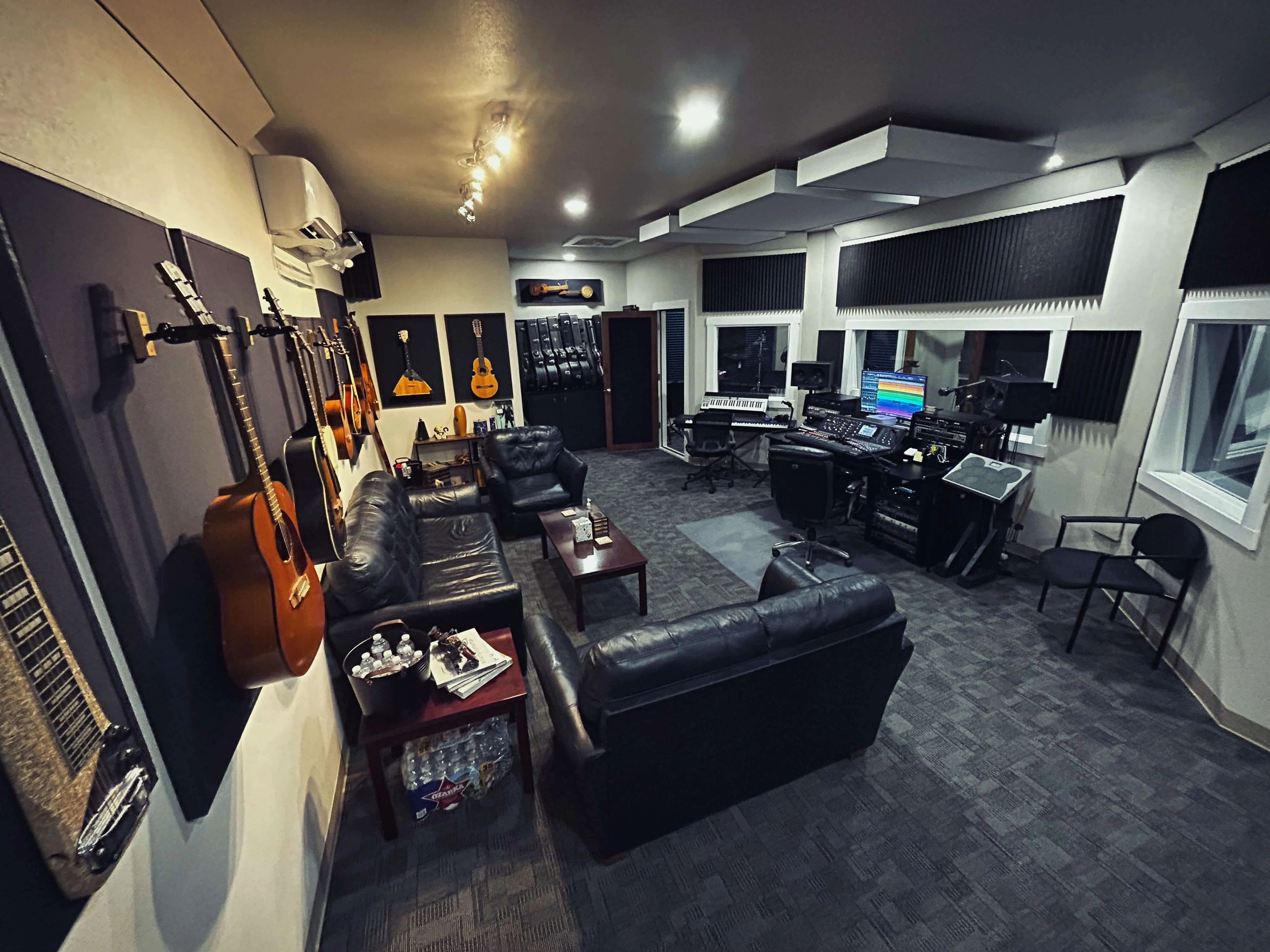 Tulsa Recordings are made exclusively at Drapp Studios.