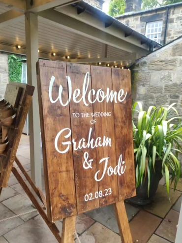 rustic wedding welcome sign