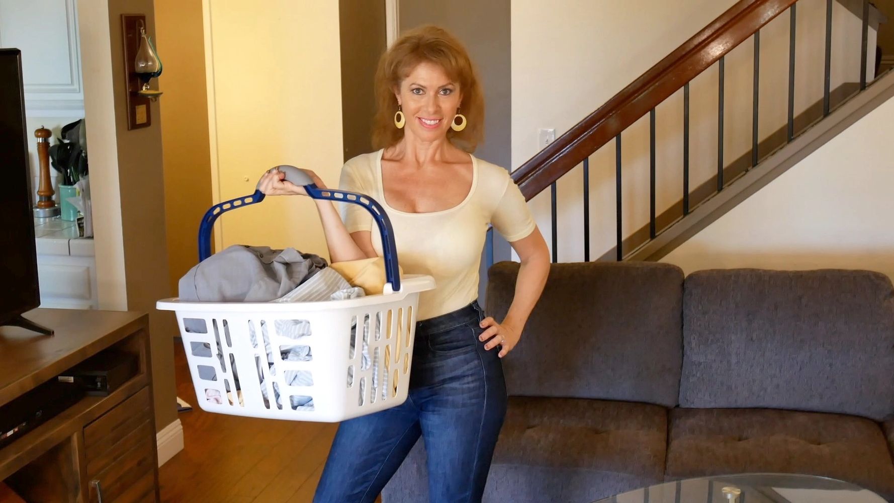 The One Handed Hamper finally makes doing laundry EASY, EFFICIENT and even a little FUN!!!!