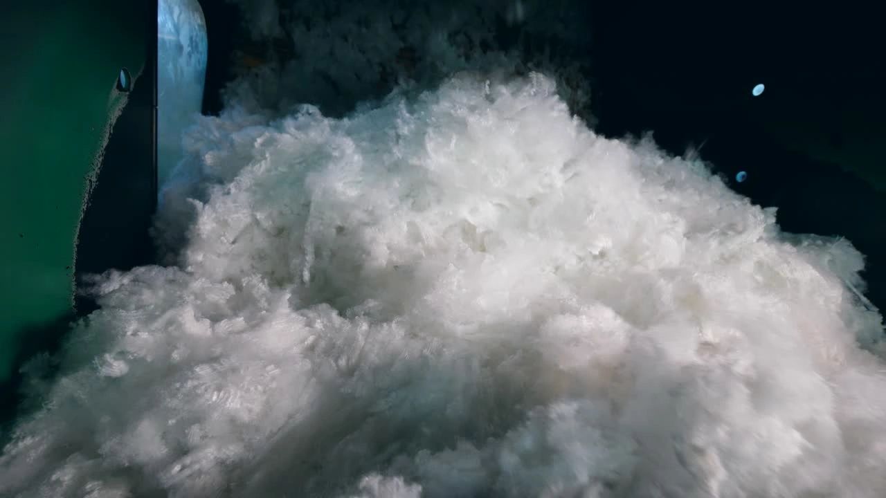 Viscose Fiber Guide: Understanding Properties & Benefits in Clothing