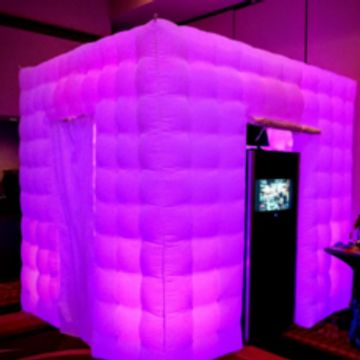 LED inflatable photo booth enclosure brightens up the event in Scottsdale, AZ