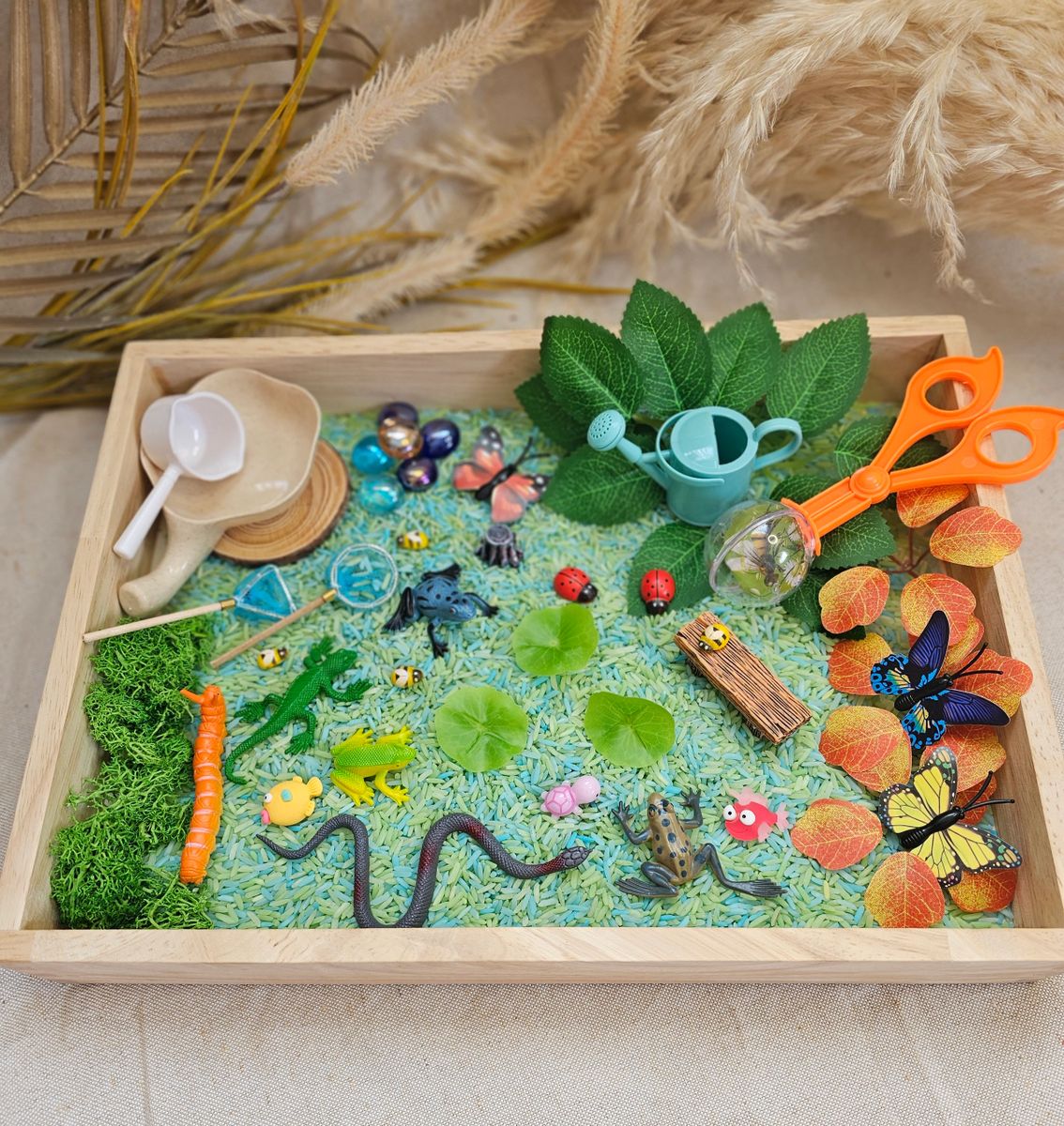 Frog Pond Sensory Play frog-pond-sensory-play