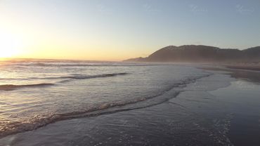 Photo of the Oregon coast at sunset