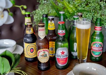 Range of beers from Australia, Japan, Indonesia, China, New Zealand and Italy.