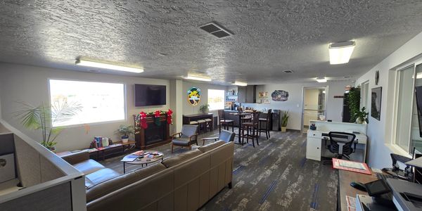 “Boise Airport KBOI airfield – towered airport environment for pilot training.”