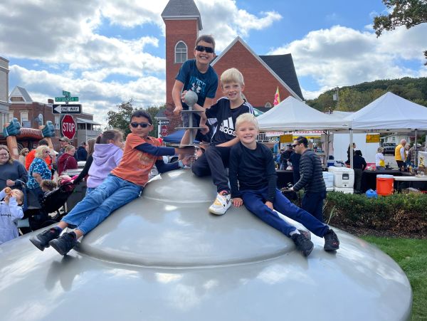 The Mars Flying Saucer - Climb Aboard For Fun