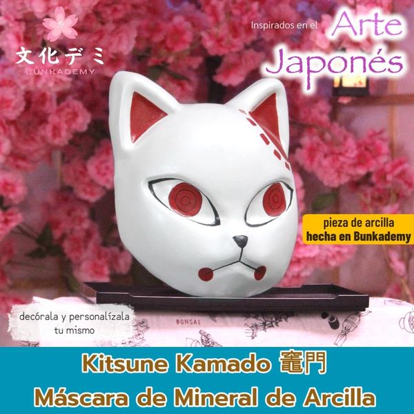 Máscara de arcilla Kitsune Kamado inspirada en el arte japonés, personalizable.