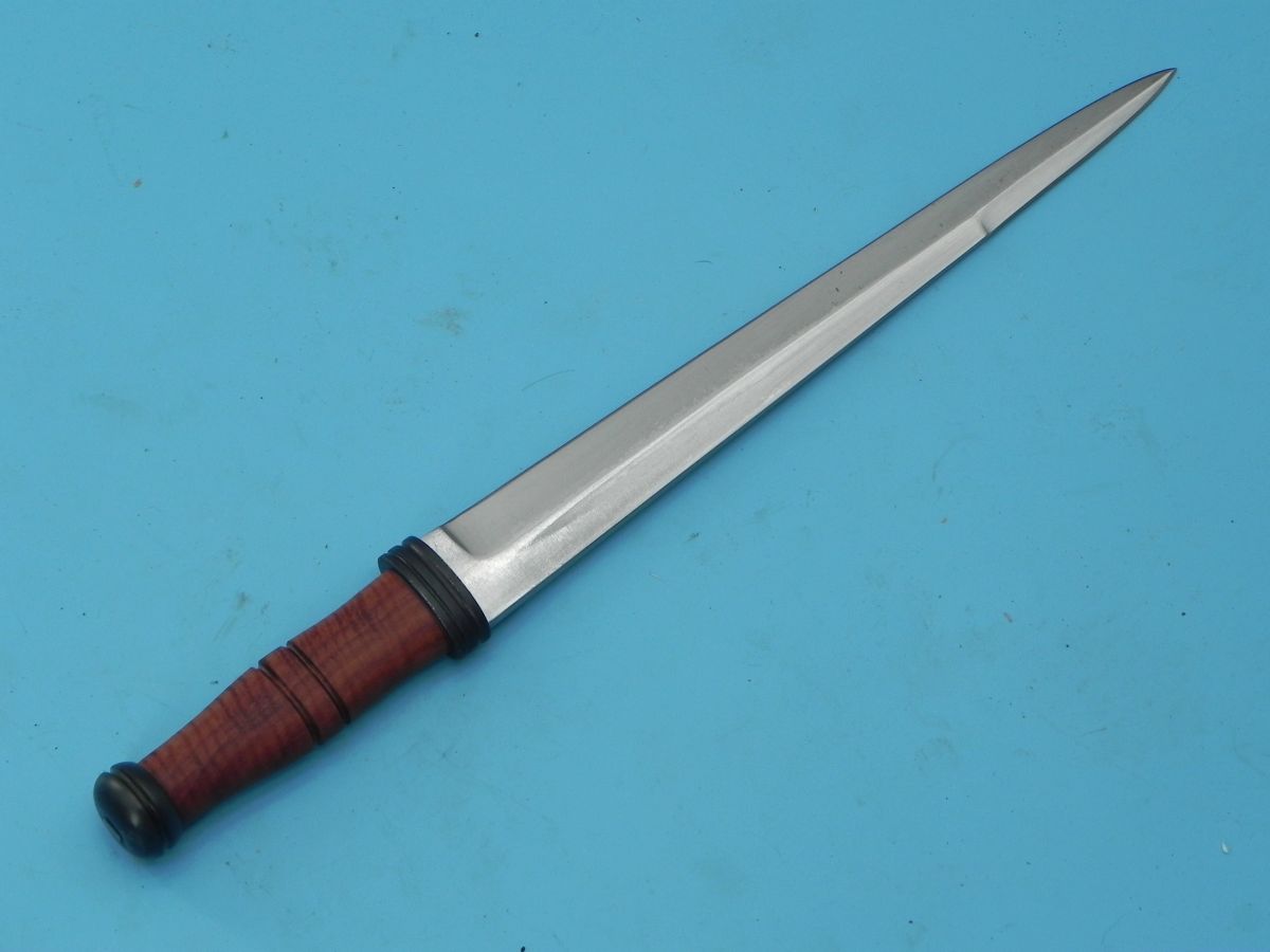 Irish Scain by Kingdom of Arms