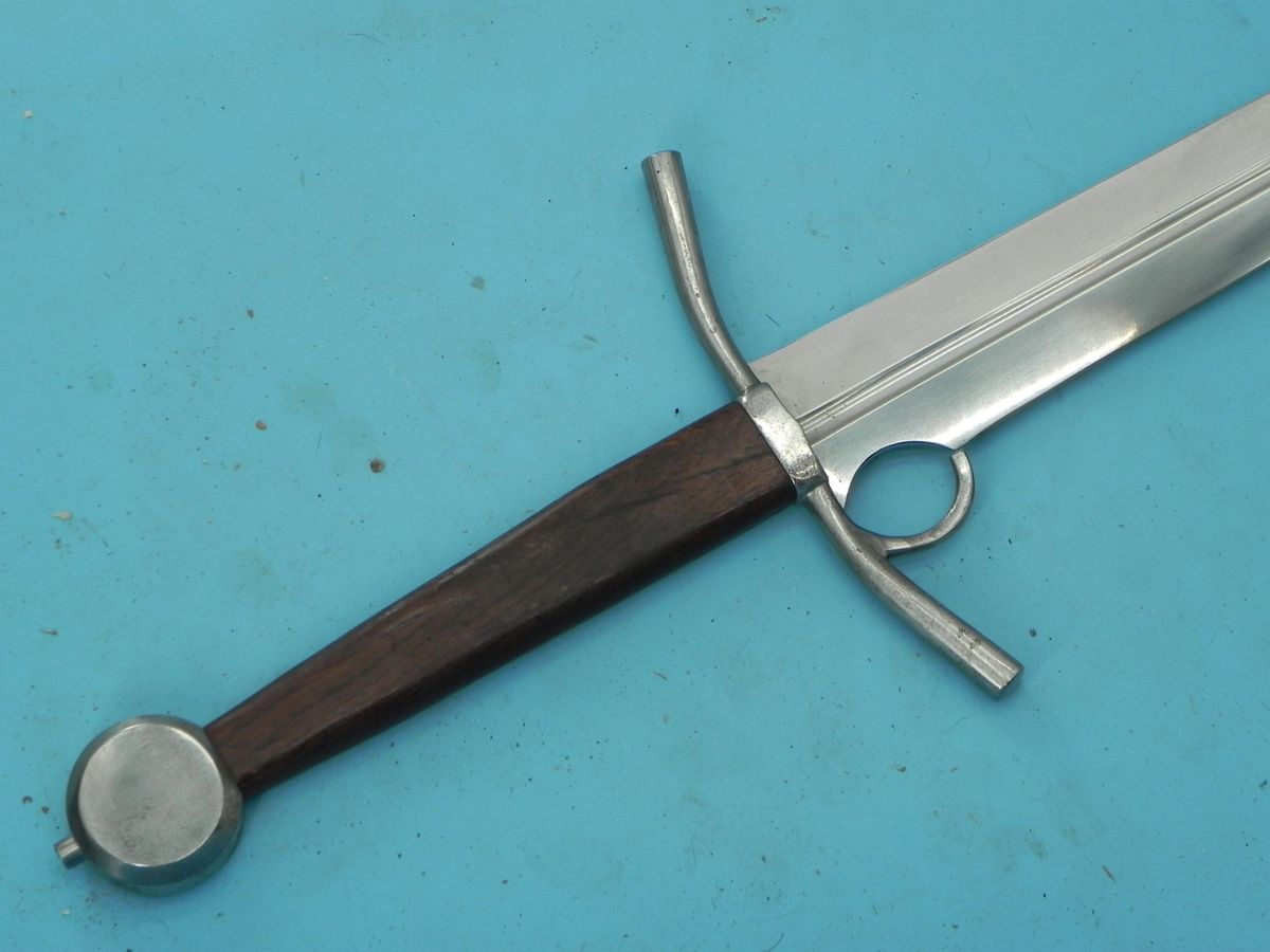 Tinker Longsword with Finger Ring