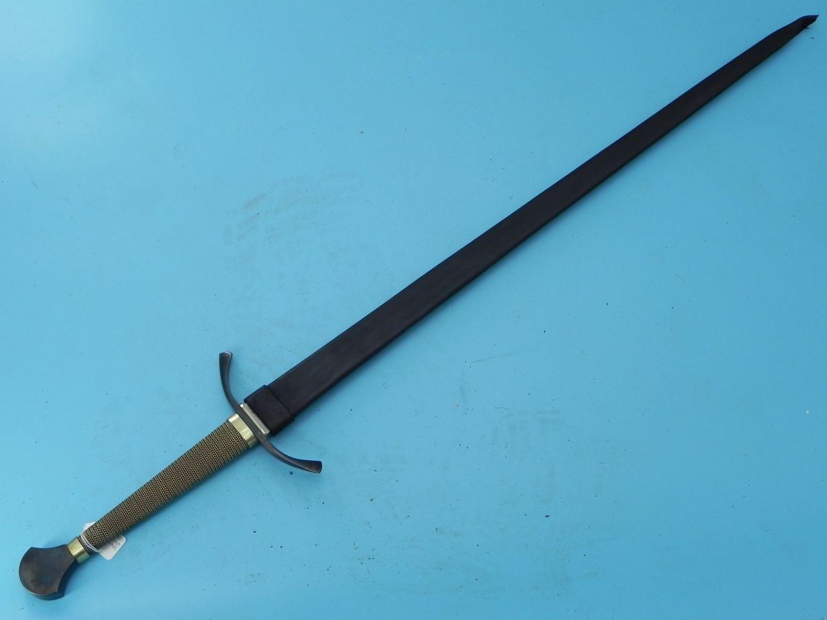 Bastard Sword with Round Pommel