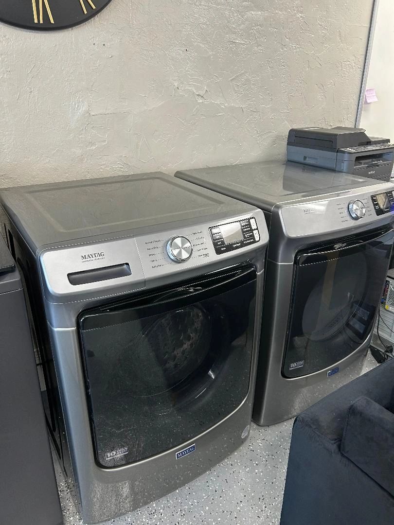 New, Maytag 4.5cu ft High Efficiency Steam FrontLoad Washer & 7.3cu