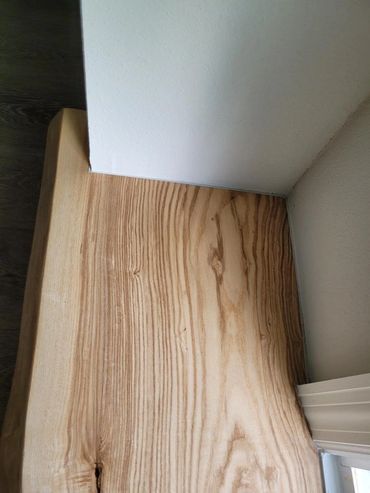 Window bench corner scribe