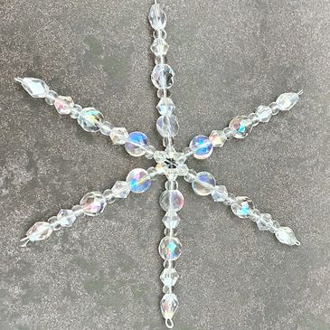 beaded snowflake
make & take
holiday gift giving
crystal beads
knot just beads
handmade
diy
