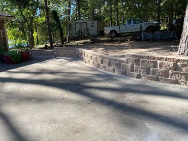 Driveway and retaining wall construction in East Texas
