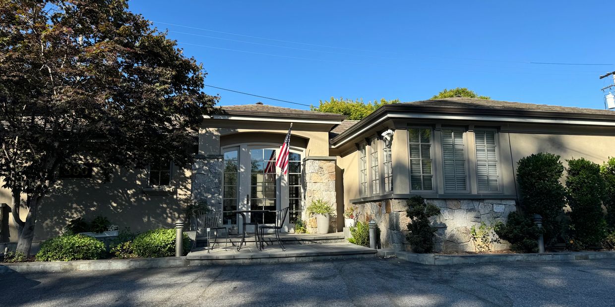 This is a picture of the Myers Law firm in downtown Los Altos, California